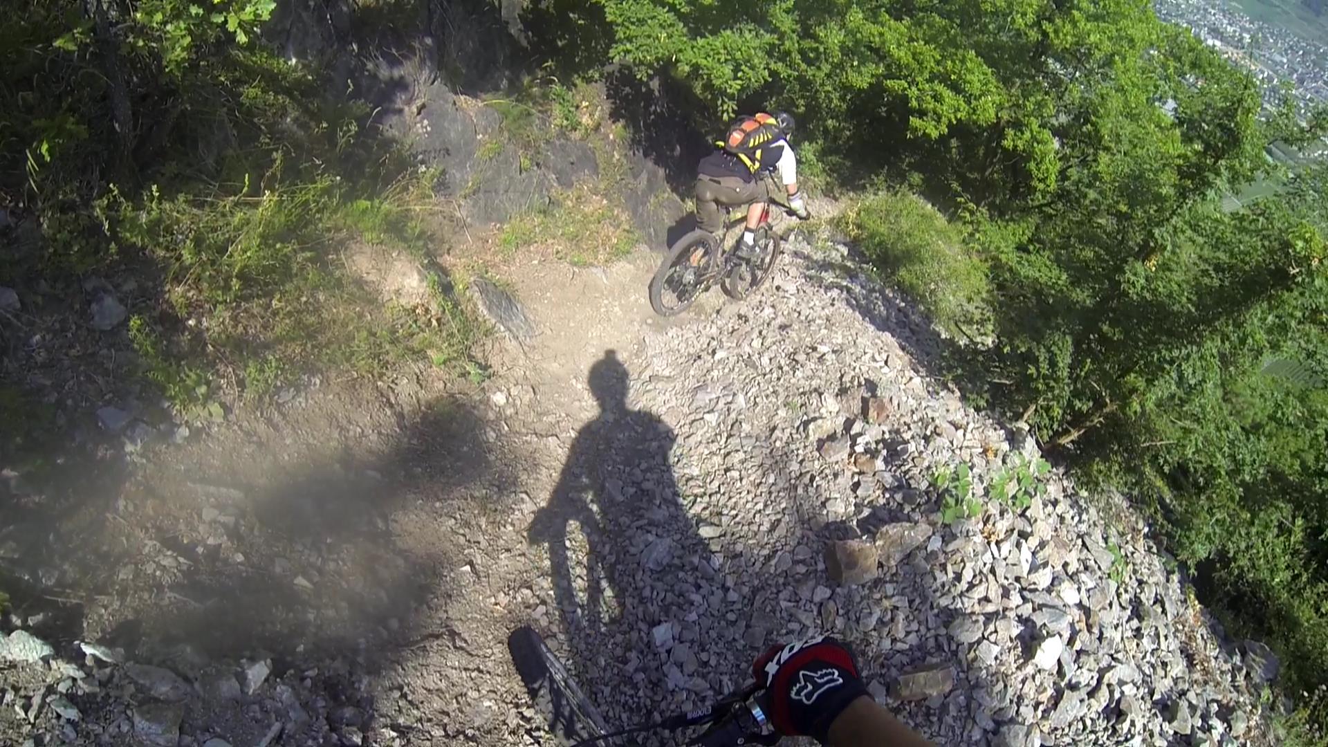 La caillasse rebelle, mélangée avec un soupçon d'épingle et un poil de pente...